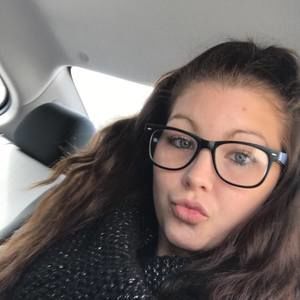 Meet your Posher, Hayley